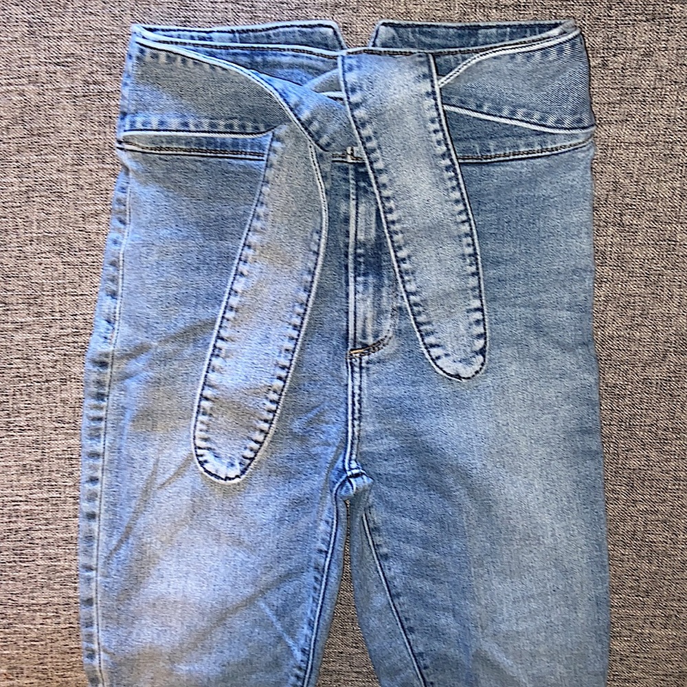 Abercrombie & Fitch Denim Belt Front Jeans Size 24 00R